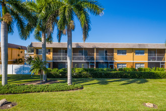 Avalon Villa in Bradenton, FL - Foto de edificio - Building Photo