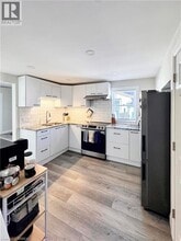 60 Huron St in Woodstock, ON - Building Photo - Building Photo