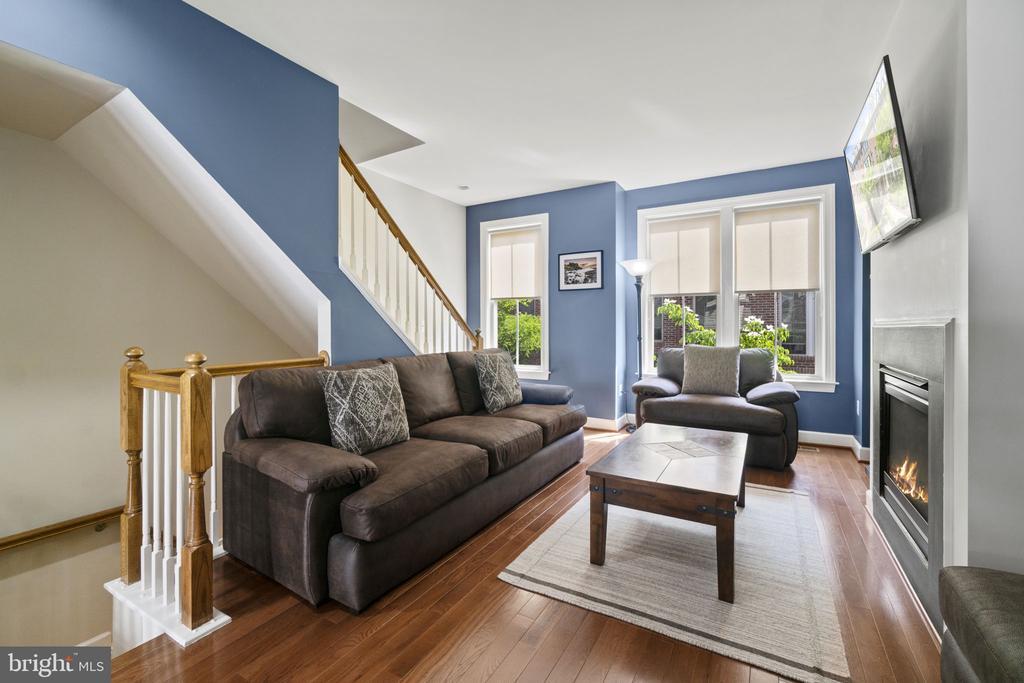 2509 S Kenmore Ct in Arlington, VA - Building Photo