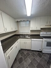 2353 Murell Rd in Snellville, GA - Building Photo - Building Photo