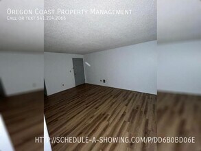 65 Ainslee Ave-Unit -Unit 3 in Depoe Bay, OR - Building Photo - Building Photo