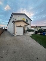 422 E 101st St in Los Angeles, CA - Building Photo