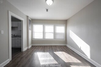 5045 E 10th St in Indianapolis, IN - Building Photo - Building Photo