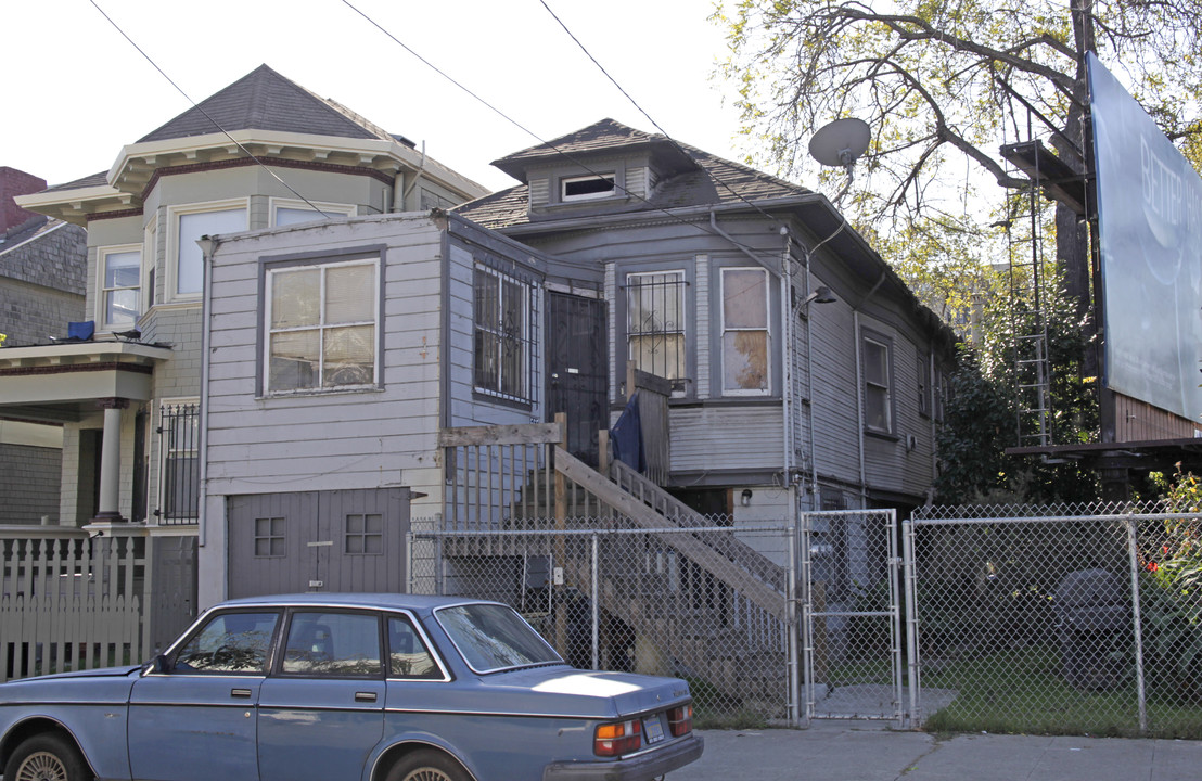 565 Sycamore St in Oakland, CA - Building Photo