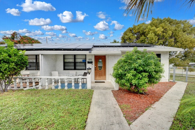 101 SW 10th Ave, Unit MLK House