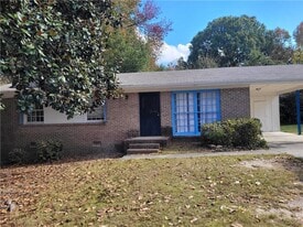 4274 W Oak Dr in Macon, GA - Building Photo