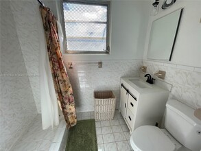 9525 SW 16th St in Miami, FL - Building Photo - Building Photo