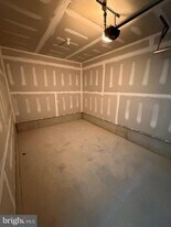 46 Basswood St in Berlin, NJ - Building Photo