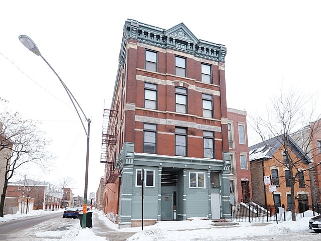 1048 N Marshfield Ave in Chicago, IL - Foto de edificio