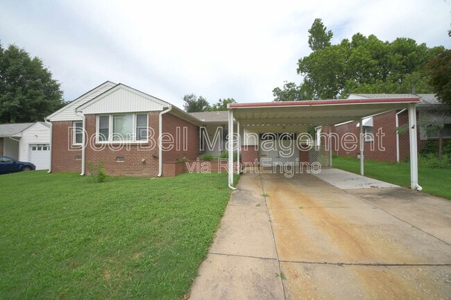 property at 2418 S Quebec Ave