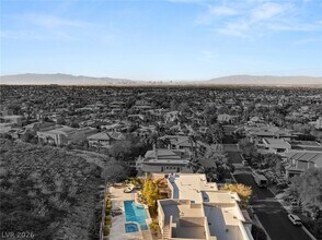 1635 Liege Dr in Henderson, NV - Building Photo - Building Photo