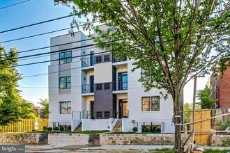 2495 Alabama Ave SE-Unit -102 in Washington, DC - Building Photo - Building Photo
