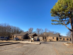 Quail Run Aparments in Melbourne, AR - Building Photo - Building Photo