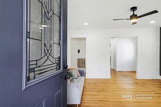 1866 Thompson Ave in Atlanta, GA - Foto de edificio - Building Photo