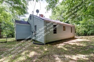 1620 Yvonne Dr in Birmingham, AL - Building Photo - Building Photo
