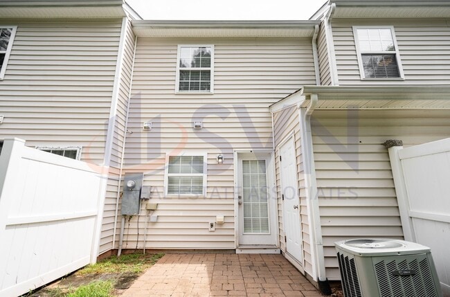 3107 Ivy Wood Ln in Durham, NC - Building Photo - Building Photo