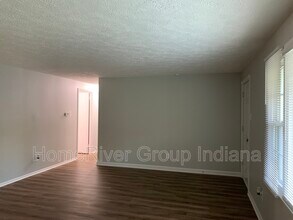 10157 Heather Hills Rd in Indianapolis, IN - Building Photo - Building Photo