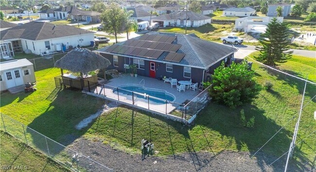 1020 Chaplin Ave in Lehigh Acres, FL - Building Photo - Building Photo