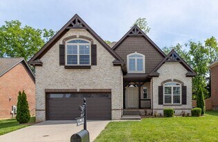 6043 Spade Dr in Spring Hill, TN - Building Photo