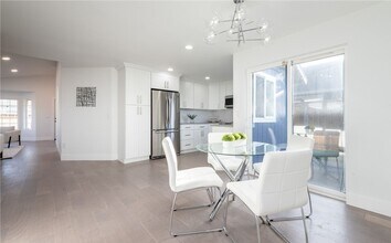 945 1st Ave N in Kent, WA - Building Photo - Building Photo