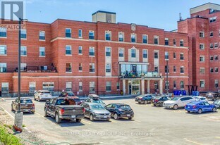 175 Hunter St E in Peterborough, ON - Building Photo