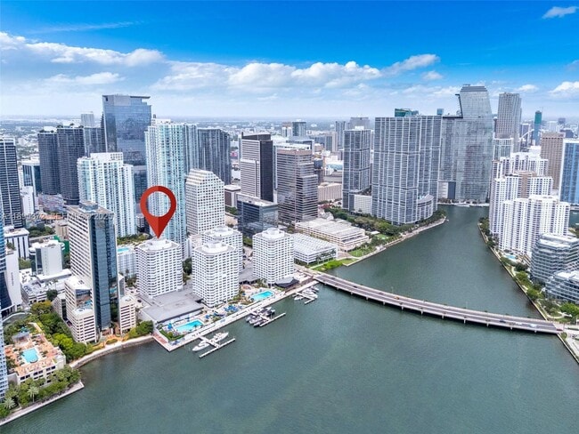 999 Brickell Bay Dr in Miami, FL - Building Photo - Building Photo