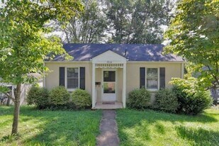 2310 Center Ave in Charlottesville, VA - Building Photo