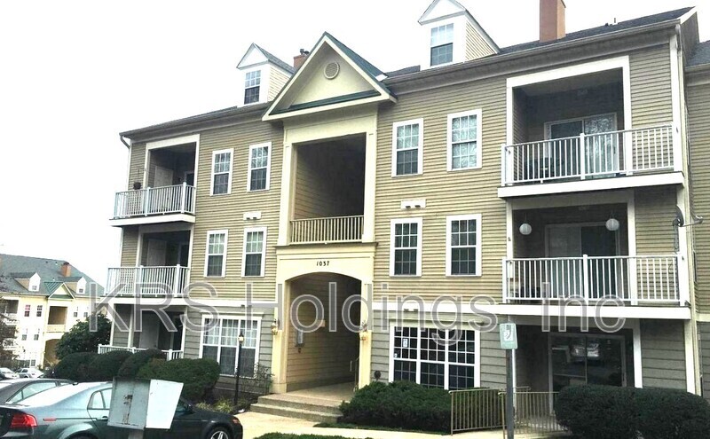 1037 Gardenview Loop in Woodbridge, VA - Building Photo