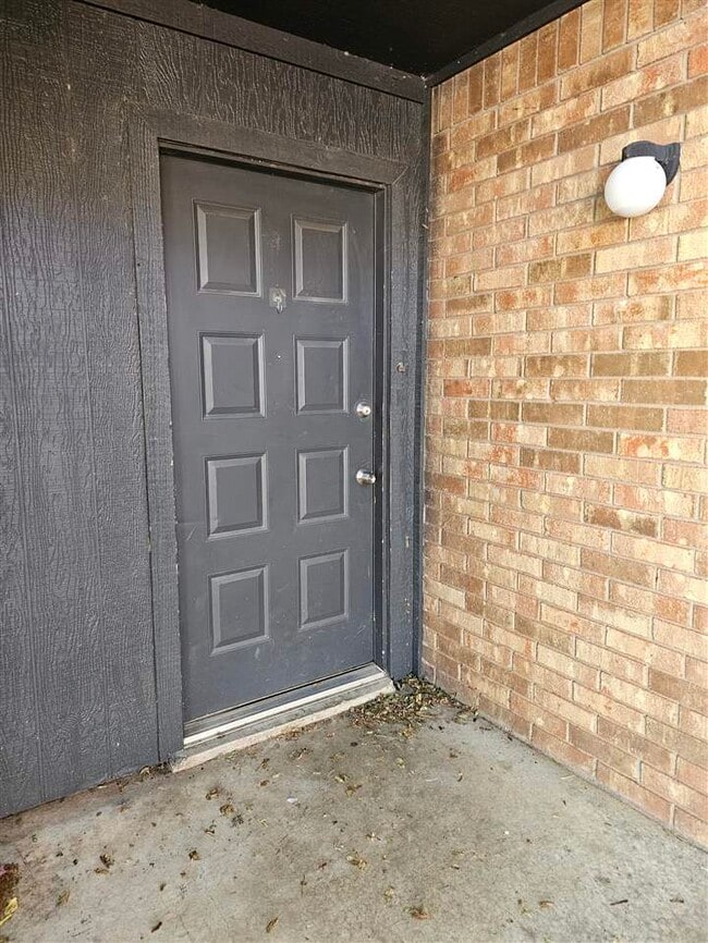 4032 NW Ozmun Ave in Lawton, OK - Building Photo - Building Photo