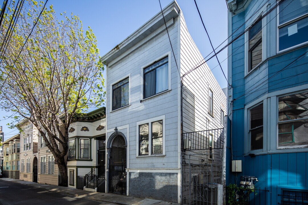 10 Sumner St in San Francisco, CA - Building Photo