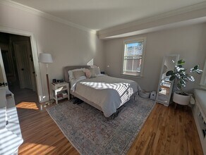 35 White Pl in Brookline, MA - Building Photo - Building Photo