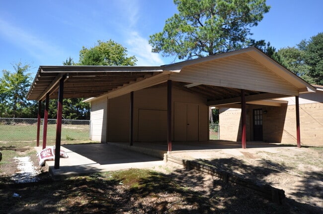 3143 County Rd 4167 in Tyler, TX - Building Photo - Building Photo