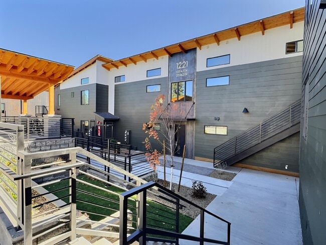 1221 East Emma Drive