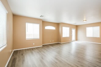 8937 Marmot Ridge Ct in Las Vegas, NV - Building Photo - Building Photo