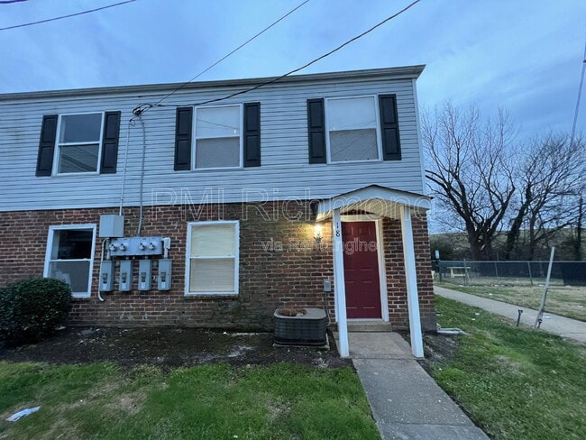 property at 3530 E Richmond Rd