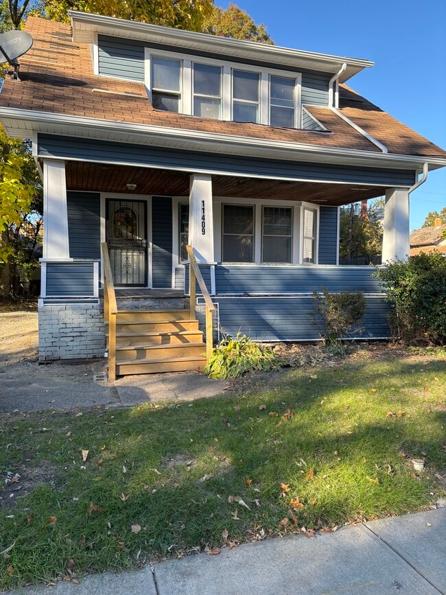 property at 11409 Thornwood Ave