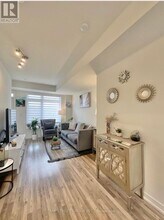 370 G Red Maple Rd in Richmond Hill, ON - Building Photo - Building Photo