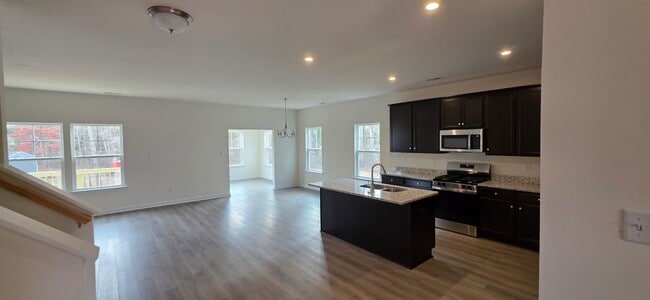 3829 Kinalin Ln in Richmond, VA - Foto de edificio - Building Photo