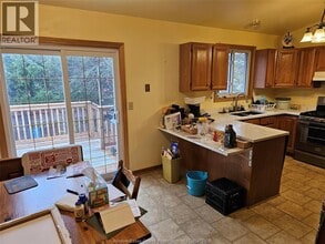 2152 Amy Lynn Park Dr in Windsor, ON - Building Photo - Building Photo