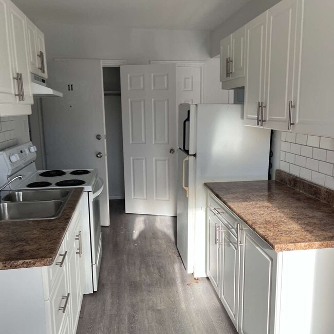 property at 522 Bonita Ave