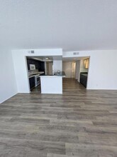 1312 S Saltair Ave in Los Angeles, CA - Building Photo - Building Photo