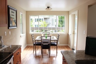 Park Place Terrace in Kirkland, WA - Foto de edificio - Interior Photo