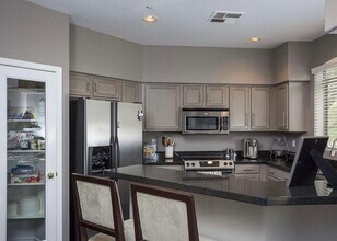 8180 E Shea Blvd in Scottsdale, AZ - Building Photo - Building Photo