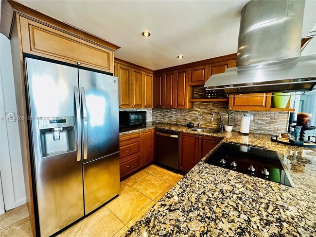 property at 1501 S Ocean Dr