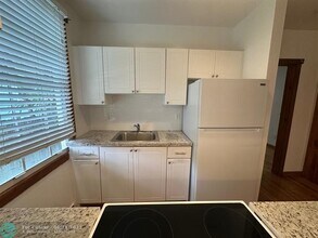 1701 Georgia Ave in West Palm Beach, FL - Building Photo - Building Photo