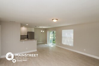 154 Anderson Ave NE in Palm Bay, FL - Foto de edificio - Building Photo