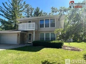 N40W5537 Wilshire Dr in Cedarburg, WI - Foto de edificio - Building Photo