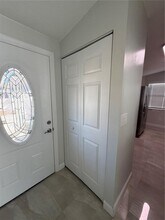 1407 Piney Branch Cir in Valrico, FL - Building Photo - Building Photo