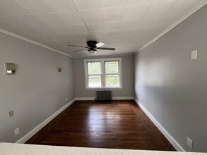 486 Mohegan Ave Pkwy in Waterford, CT - Building Photo - Building Photo