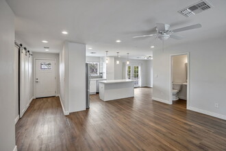 4013 E Devonshire Ave in Phoenix, AZ - Building Photo - Building Photo